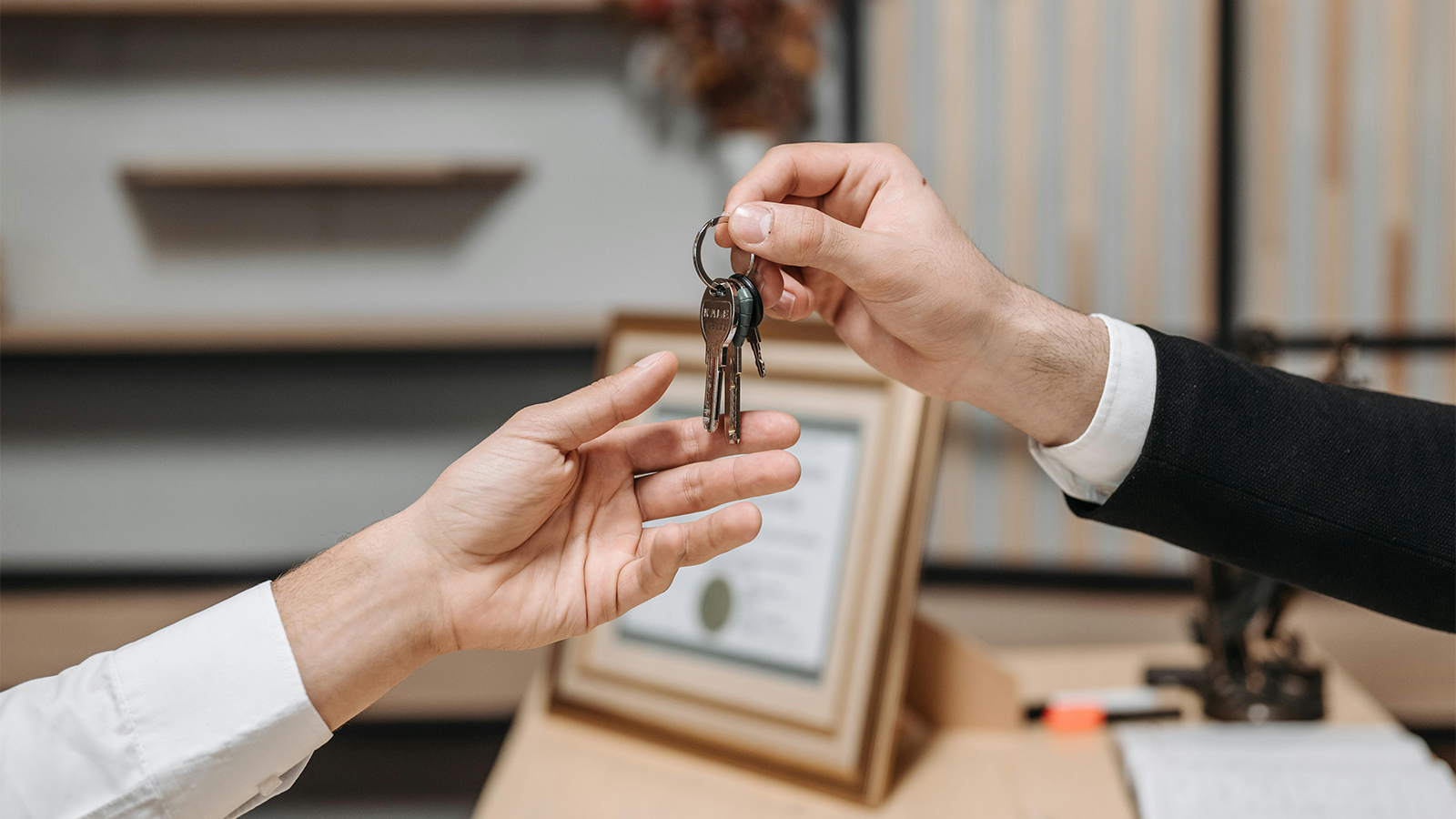 الوساطة العقارية